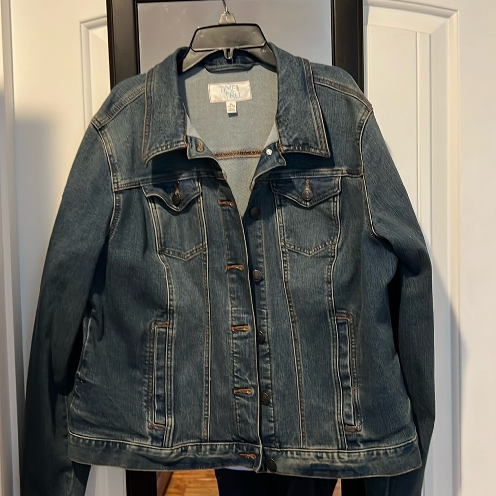 EUC women’s denim jacket